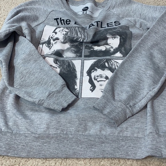 Girls medium Beatles tshirt - Picture 4 of 5